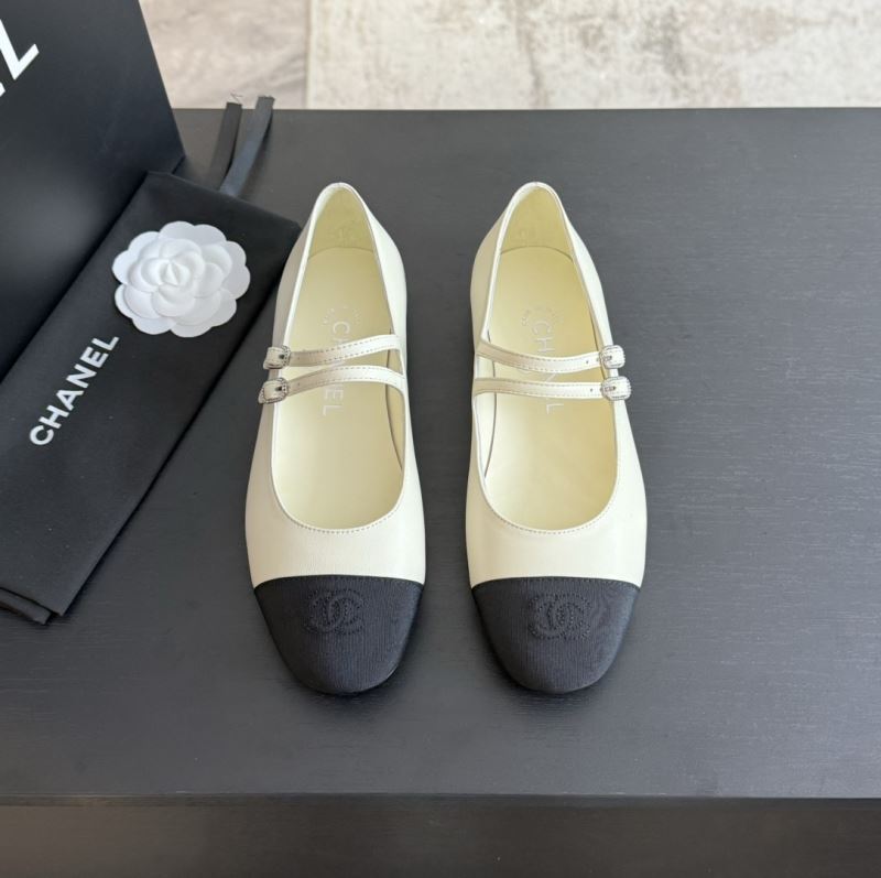 Chanel Low Shoes